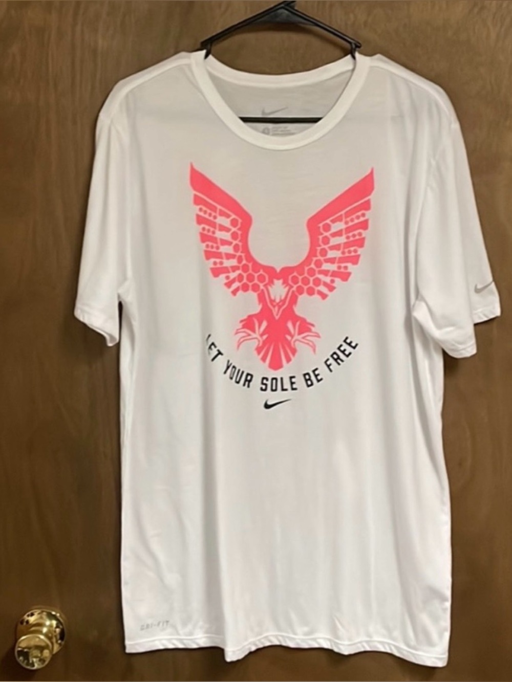 Nike Short Sleeve Shirt Large